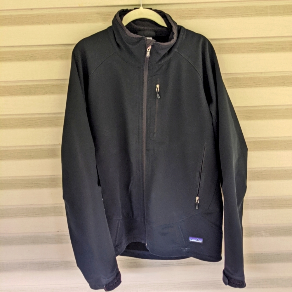 Patagonia softshell jacket